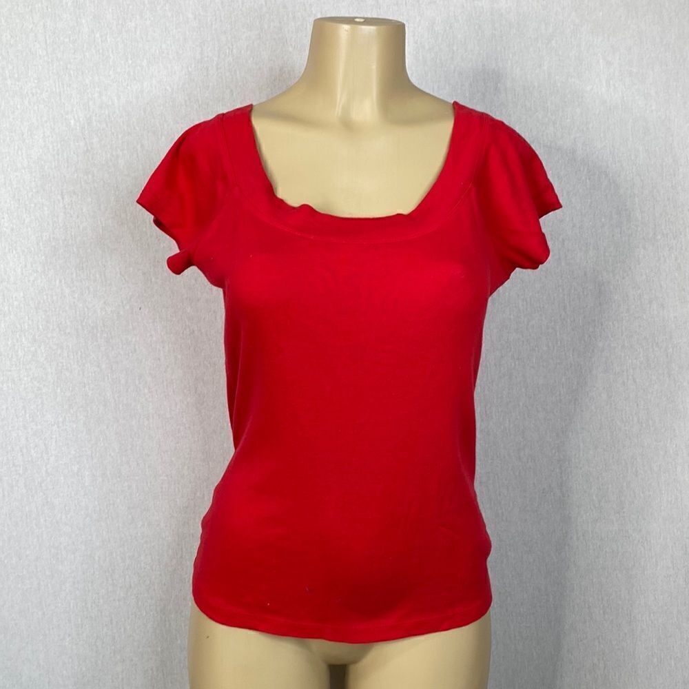 New York and Company NY&C Women’s Size Medium Short Sleeve Red Top. Like New